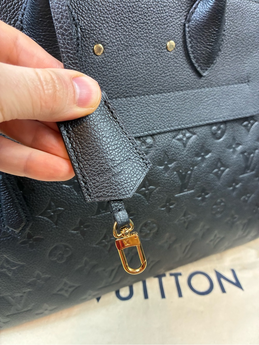 Louis Vuitton LV Black Monogram Empreinte Pont Neuf GM Bag - Fantastic Condition - Picture 4 of 16